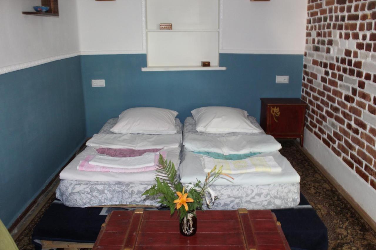 Guest House Meri Poppins Dedoplis Tskaro ภายนอก รูปภาพ