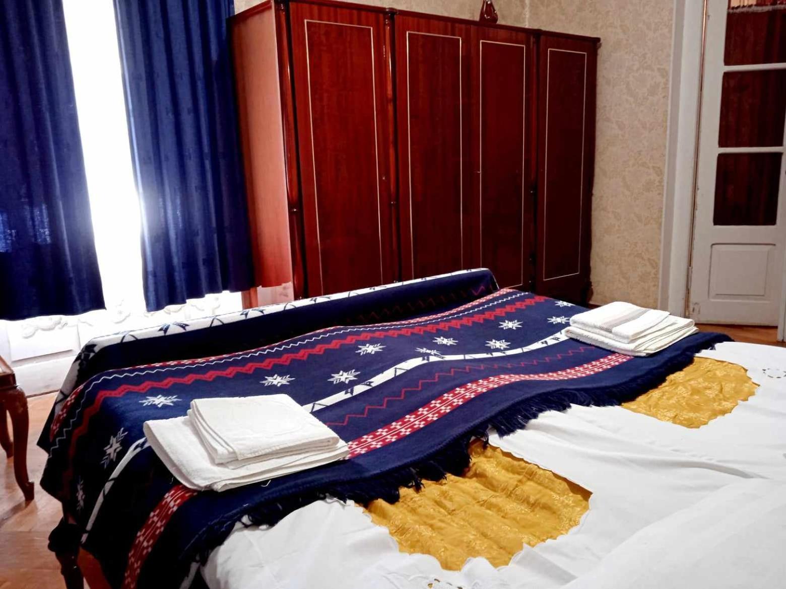 Guest House Meri Poppins Dedoplis Tskaro ภายนอก รูปภาพ